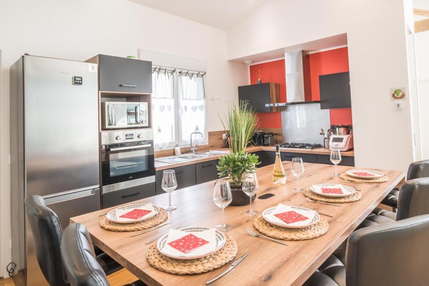 فيارْيا - Sublime Villa Felicidad - Proche Hypercentre - Parking - Terrasse - Wifi المظهر الخارجي الصورة